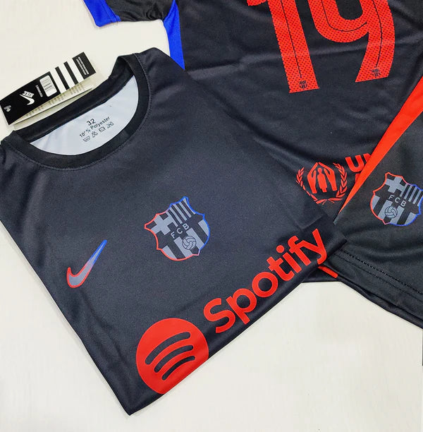 Lamine Yamal - FC Barcelona ๐ช๐ธ Black Football Kit - KIDS